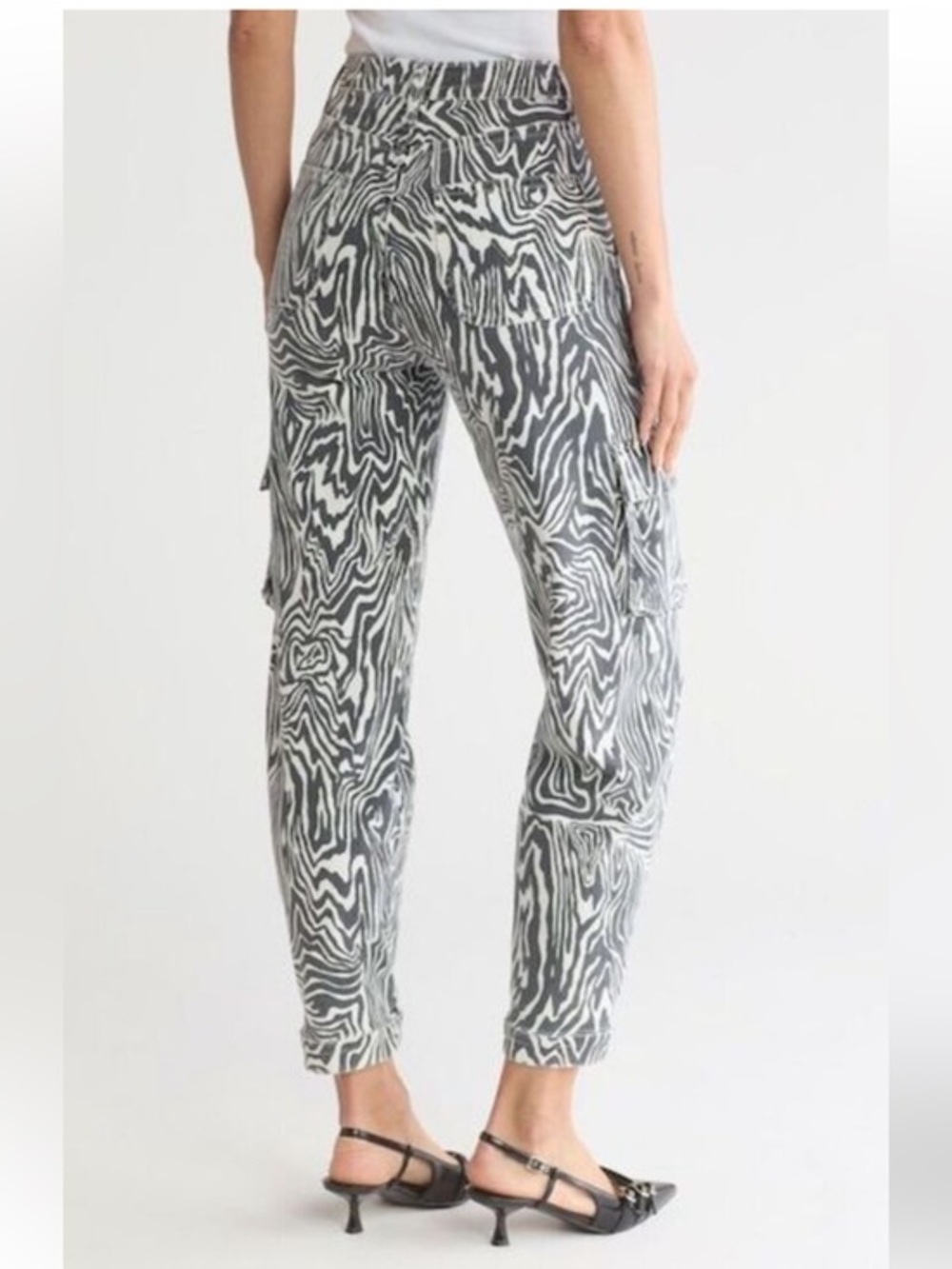 Mother The Curbside Cargo Flood Hoofin It Pants Zebra Print Size 26
